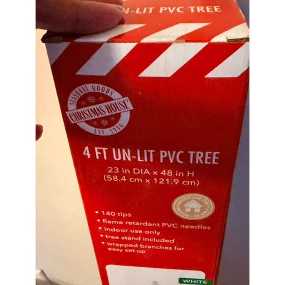 Christmas House 4ft un-Lit PVC tree NWT WHITE Christmas tree